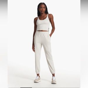 Vuori Boyfriend Joggers Salt Heather